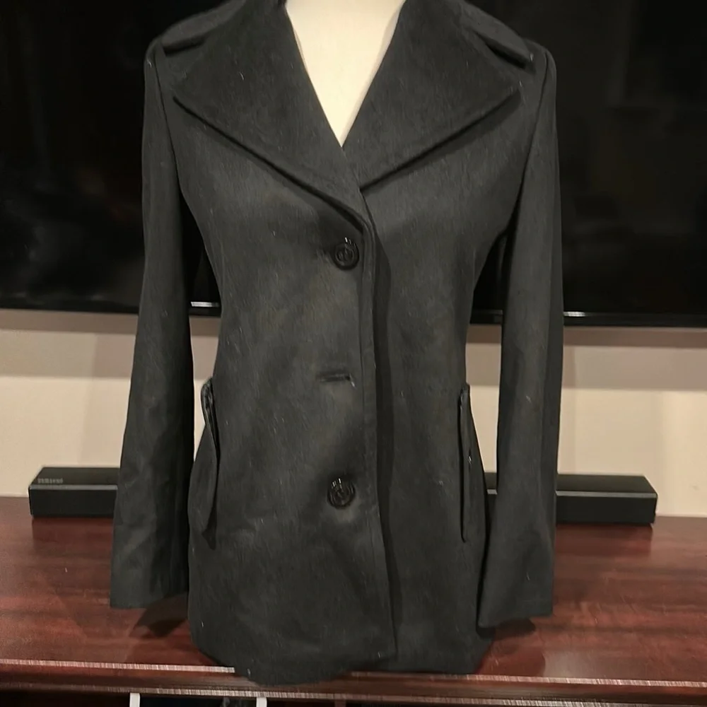 EUC size 4 Calvin Klein Black Wool/Polyester/cashmere coat/Jacket